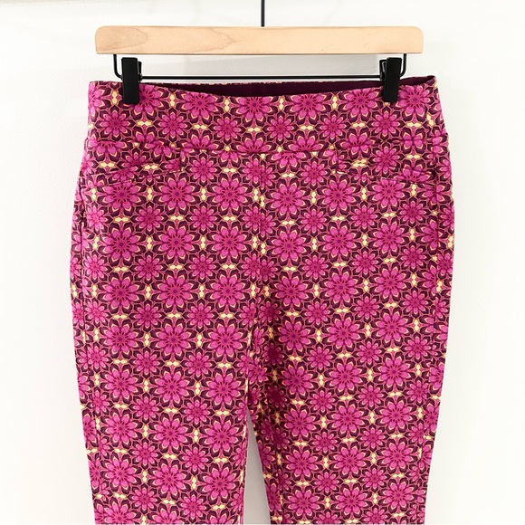 Soft Surroundings Pink Floral Pull On Cropped Pants Size Small Petite - Picture 2 of 5